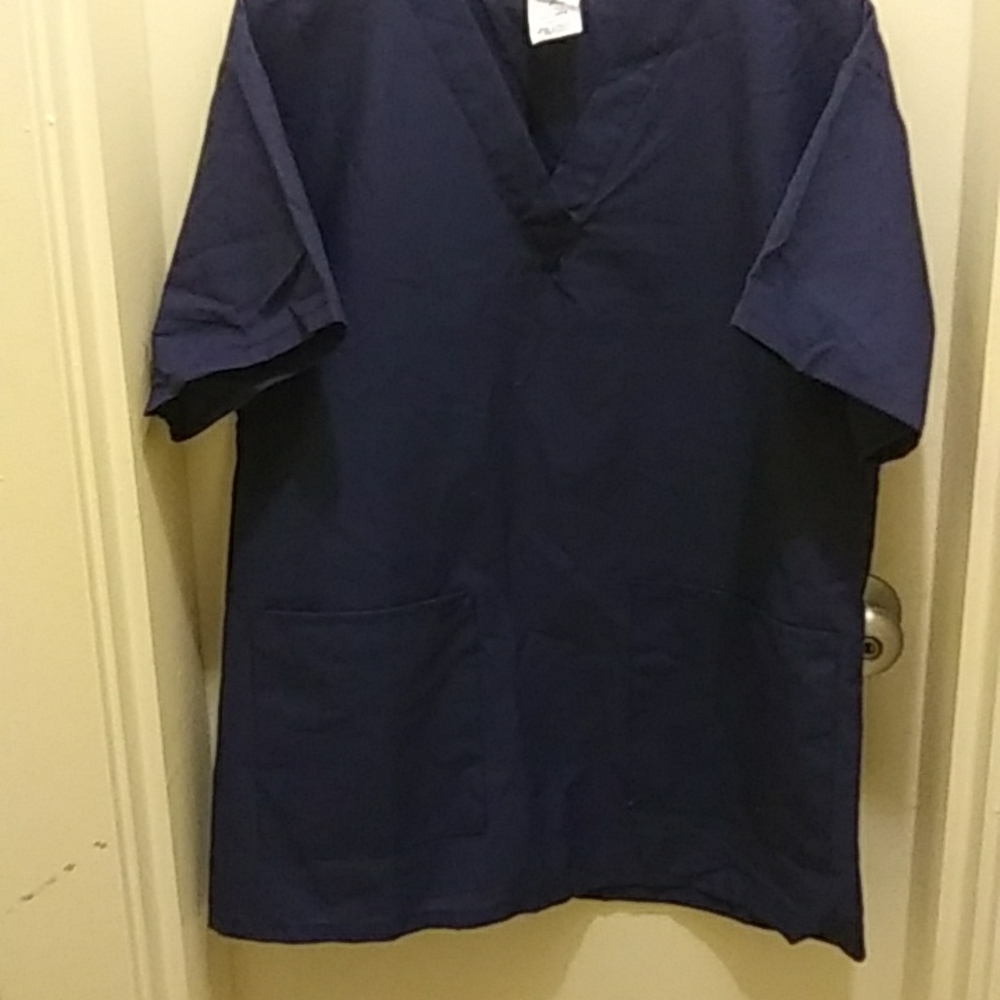 Brand New MEDLINE Scrubs Top